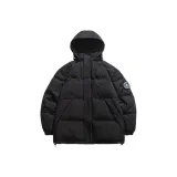 Призрачно черный