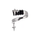 Черные звездные серьги с зажимом - левая сторона, одно ухо