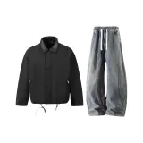 Чёрное пальто + жёлтые штаны с грязной подкладкой