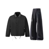 Чёрное пальто + синие штаны