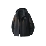 Призрачно черный