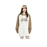 Хаки контрастирует с абрикосом