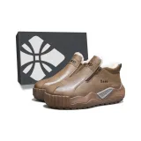 Коричневый