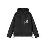 Чёрная легкая ветровка