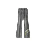 Дымчато-серый