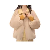 Пальто абрикосового цвета