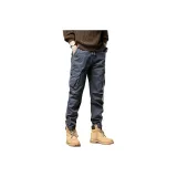 Темно-серый