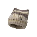 Светло-желтый