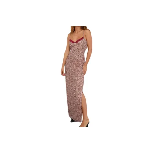 Motel Rocks Naoya Платье-миди In Розовый и Коричневый Lips Принт Slip Платье Женское