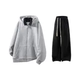 Светло-серый свитшот + черные флисовые утепленные спортивные штаны