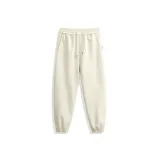 Бежево-желтый