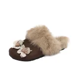 Коричневый