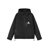 Чёрная легкая ветровка