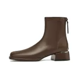 Коричневый