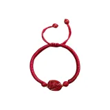 Браслет с красной нитью и китайским зодиаком Петух