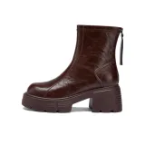 Коричневый