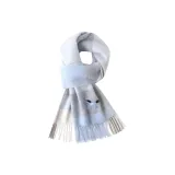 Светло-голубой белый