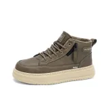 Хаки зеленый с флисовой подкладкой.