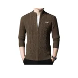 Коричневый