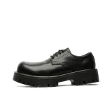 Яркий черный