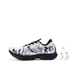 Шэнь Гунбао В комплекте с носками