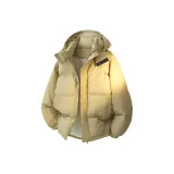 Зеленый цвет увядшей травы