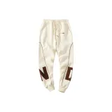 Бежево-желтый