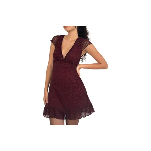 Motel Rocks Melva Мини Платье In Ditsy Fleece Burnt Бордовый Короткий Рукав Платье Женское