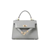 Серебристo-серый