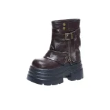 Коричневый