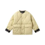 Светло-желтый