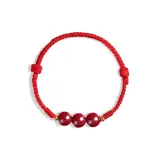 Праздничный красный