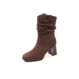 Коричневый