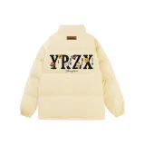 Светло-жёлтый