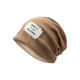 Белая ткань, этикетка, свободная шапка, цвет верблюжий