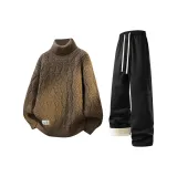 Хаки свитер с флисовой подкладкой + черные штаны с флисовой подкладкой