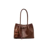 Коричневый