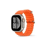 Яркий оранжевый