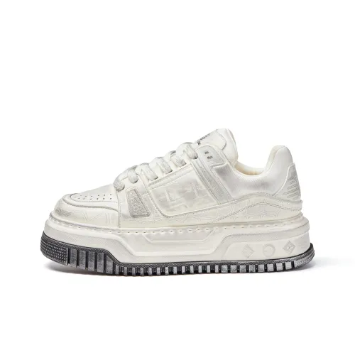 AQUASCUTUM визуально увеличивает рост Низкие кроссовки для скейтбординга Мужские