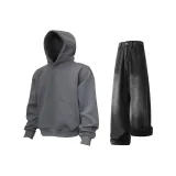 Темно-серый свитшот + черные флисовые утепленные джинсы