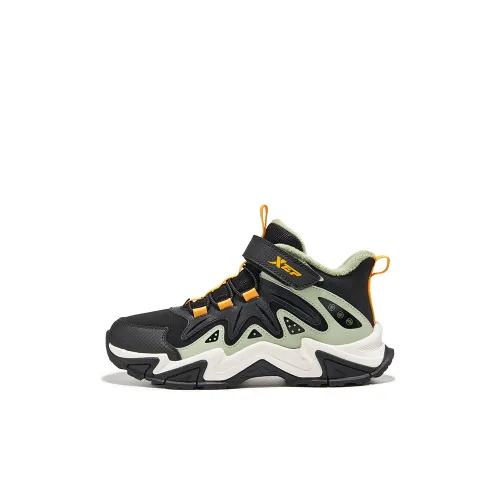 XTEP Противоскользящая устойчивая к истиранию утепленная обувь Черный Серый Травяной Зеленый Детский