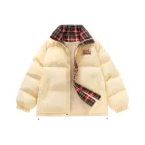 Светло-желтый