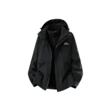 Призрачно черный