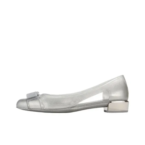 Ferragamo Bara Повседневная обувь Женская Серого цвета