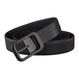 Черная кожа с черной застежкой