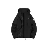 Призрачно черный