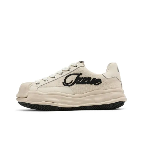 IZZUE Hong KONG I.t Group'S Модный бренд Оболочка Голова