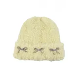 Светло-желтый