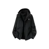 Призрачно черный