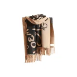 Верблюжий цвет: Черный